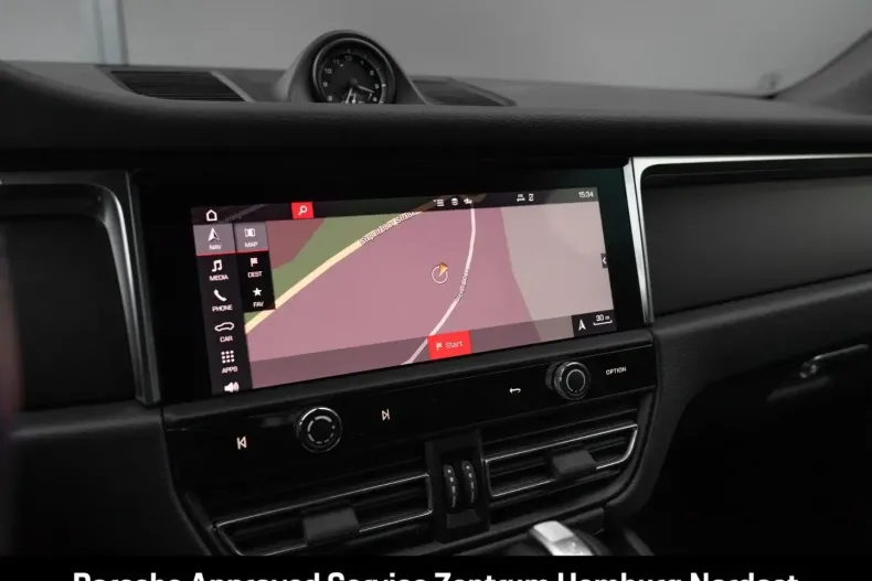 Porsche Macan din 2024 cu 20.281 km - oferta POR112952 - foto 29