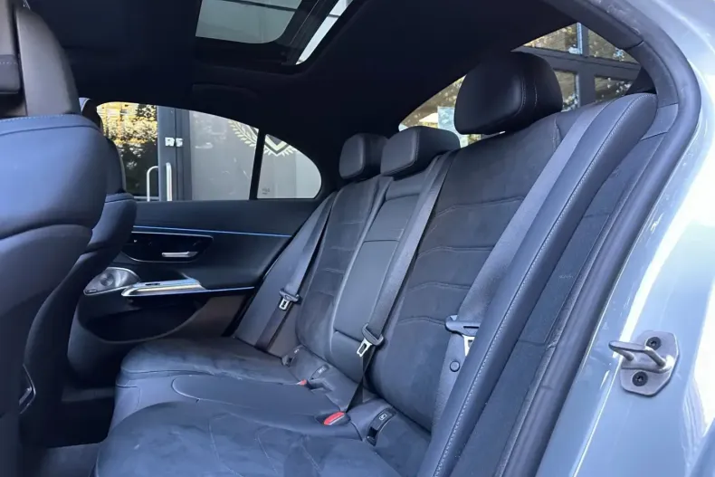 Mercedes-Benz E 300 din 2024 cu 48.700 km - oferta MER112955 - foto 18