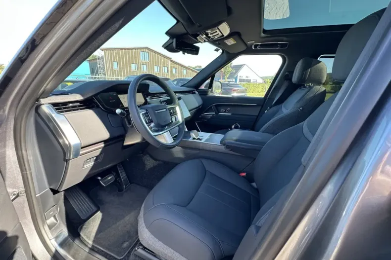 Land Rover Range Rover din 2024 cu 9.500 km - oferta LAN112956 - foto 7