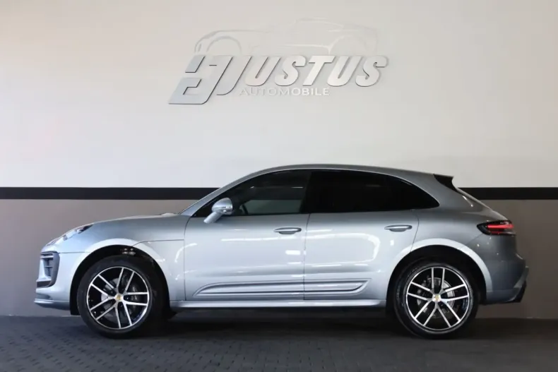 Porsche Macan din 2023 cu 9.891 km - oferta POR112960 - foto 3