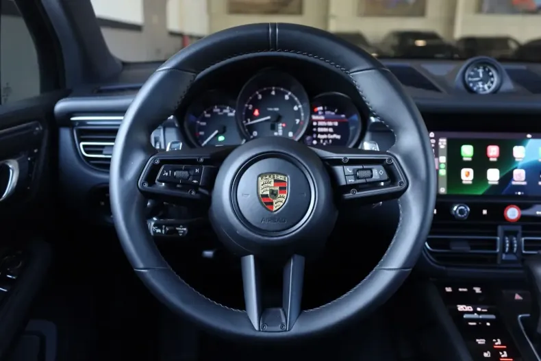 Porsche Macan din 2023 cu 9.891 km - oferta POR112960 - foto 11