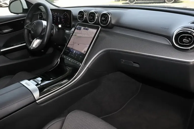 Mercedes-Benz C 180 din 2024 cu 10.840 km - oferta MER112961 - foto 7