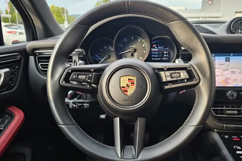 Porsche Macan din 2024 cu 5.800 km - oferta POR112963 - foto 19