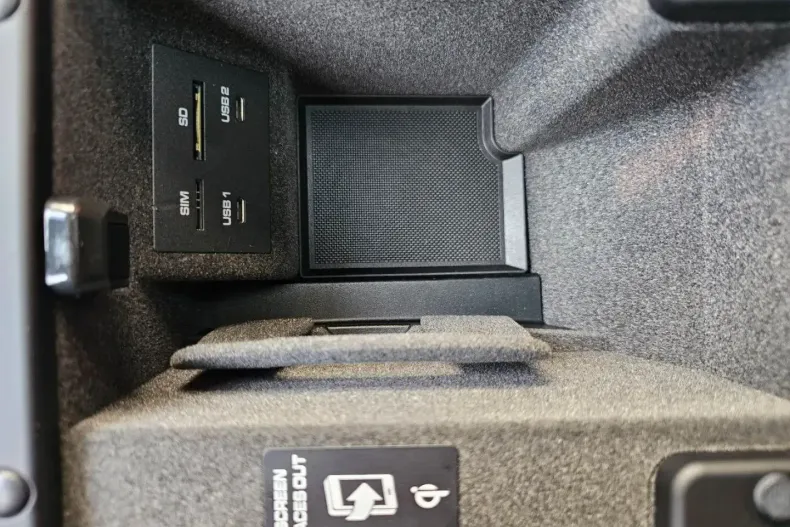 Porsche Macan din 2024 cu 5.800 km - oferta POR112963 - foto 32