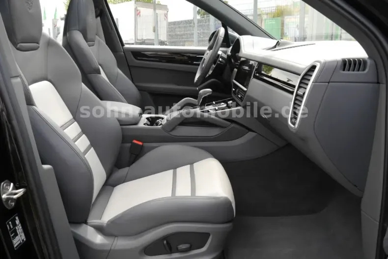 Porsche Cayenne din 2023 cu 33.000 km - oferta POR112971 - foto 21