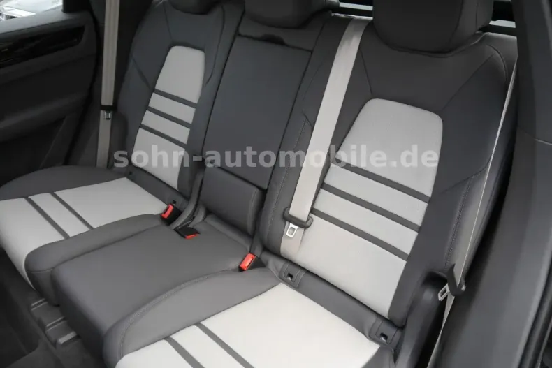 Porsche Cayenne din 2023 cu 33.000 km - oferta POR112971 - foto 30