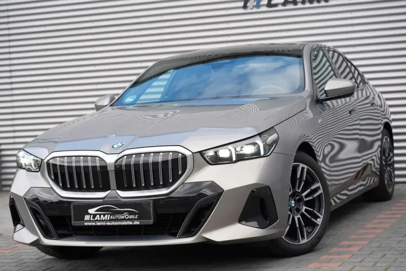 BMW 520 din 2024 cu 25.300 km - oferta BMW112973 - foto 1