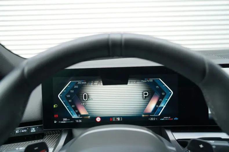 BMW 520 din 2024 cu 25.300 km - oferta BMW112973 - foto 16