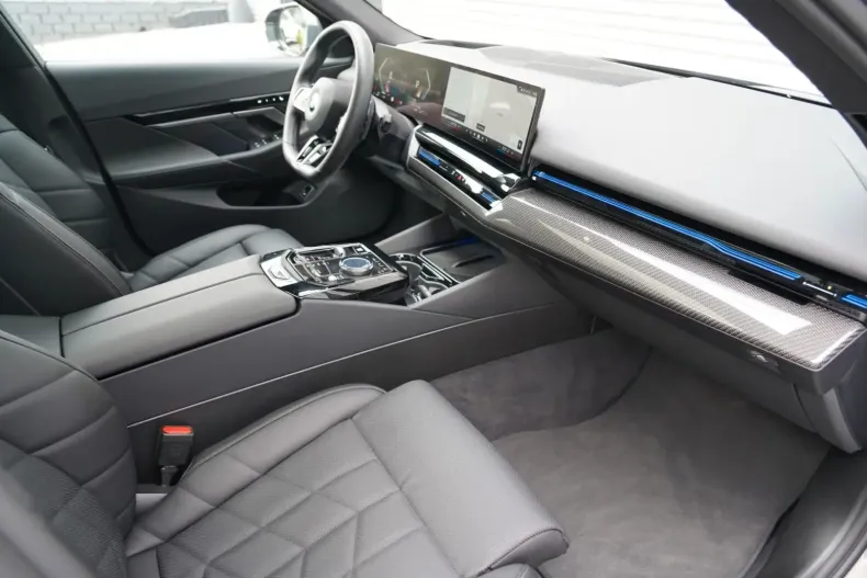 BMW 520 din 2024 cu 25.300 km - oferta BMW112973 - foto 19