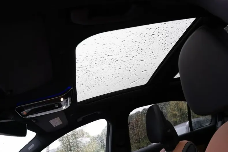 Mercedes-Benz C 300 din 2024 cu 16.474 km - oferta MER112996 - foto 21