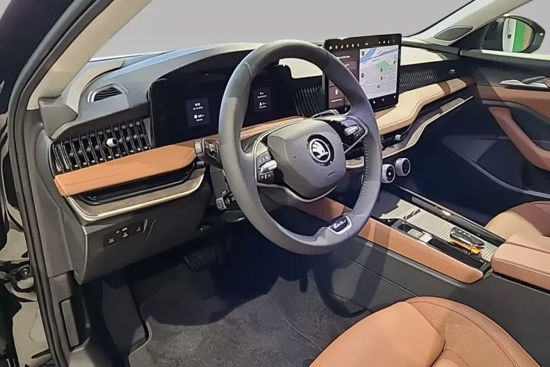 Skoda Superb din 2024 cu 15.000 km - oferta SKO112997 - foto 17