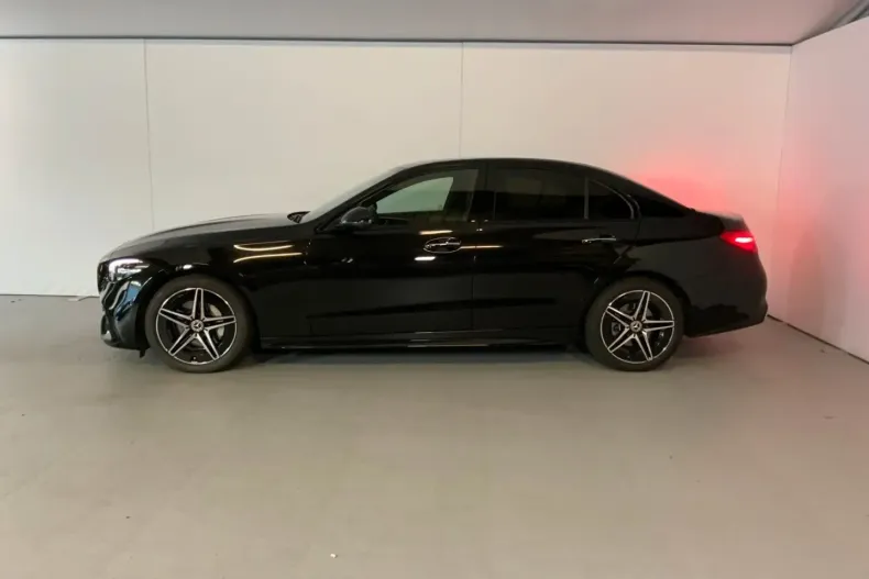 Mercedes-Benz C 300 din 2024 cu 25.264 km - oferta MER112998 - foto 3