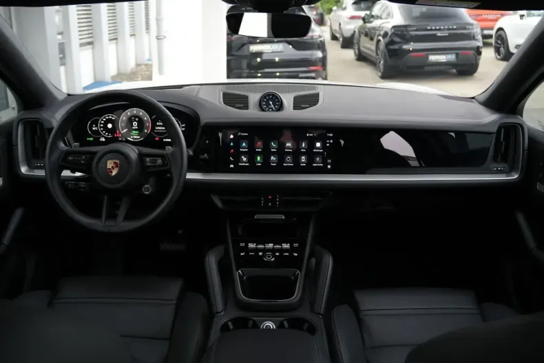 Porsche Cayenne din 2024 cu 16.900 km - oferta POR113002 - foto 4