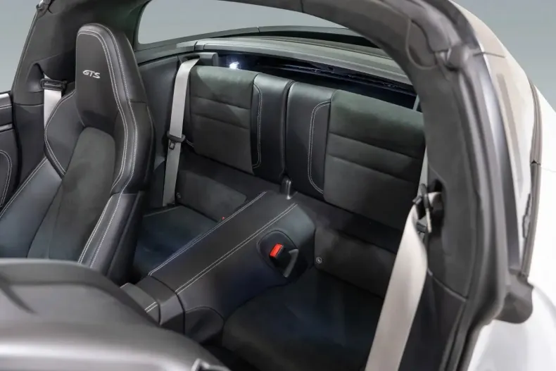 Porsche 992 din 2024 cu 16.900 km - oferta POR113013 - foto 9