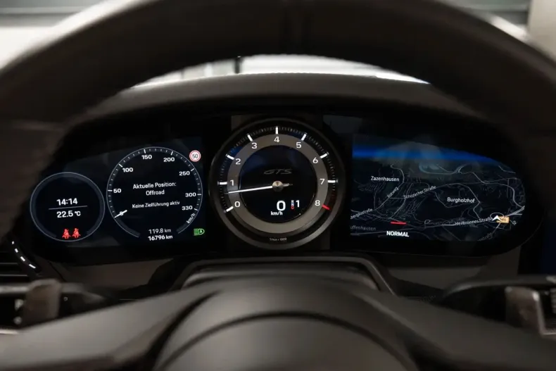 Porsche 992 din 2024 cu 16.900 km - oferta POR113013 - foto 30