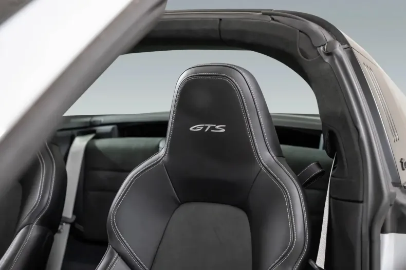 Porsche 992 din 2024 cu 16.900 km - oferta POR113013 - foto 37