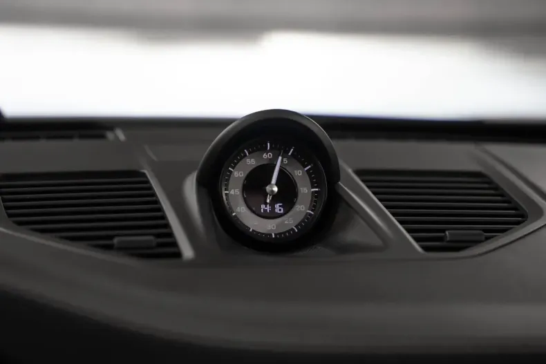 Porsche 992 din 2024 cu 16.900 km - oferta POR113013 - foto 40