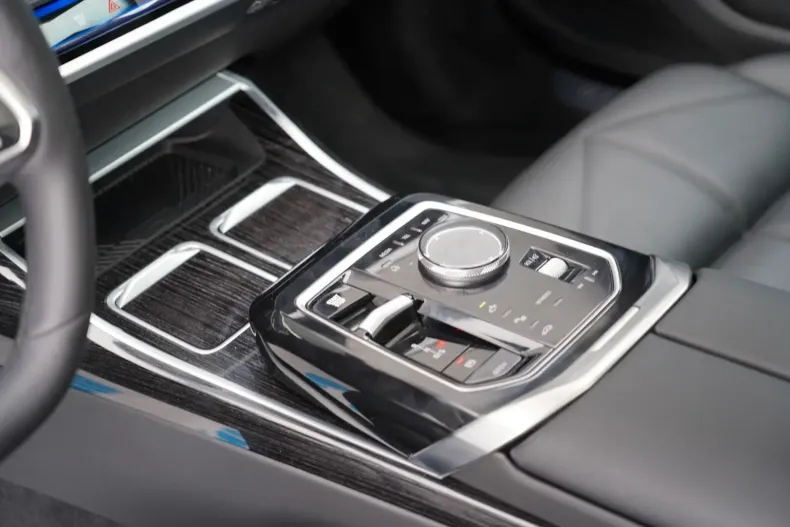 BMW 740 din 2024 cu 25.000 km - oferta BMW113015 - foto 9