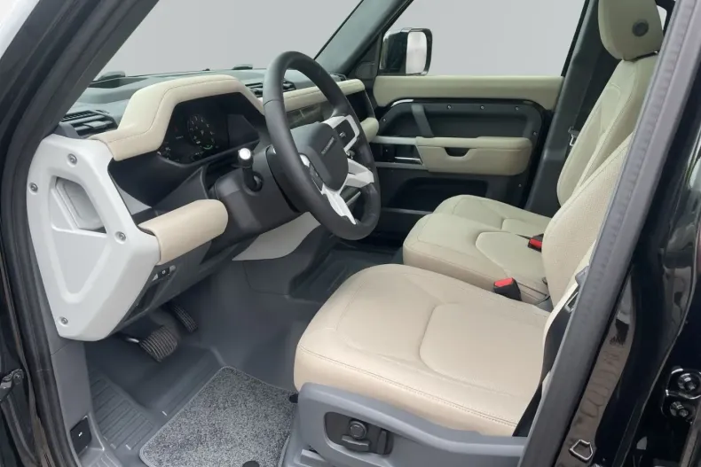 Land Rover Defender din 2024 cu 23.500 km - oferta LAN113016 - foto 8