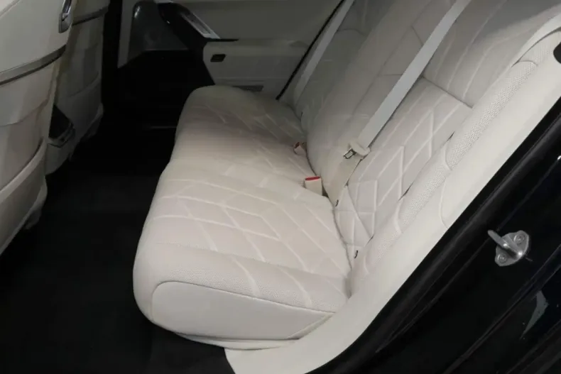 BMW 740 din 2024 cu 49.989 km - oferta BMW113021 - foto 6