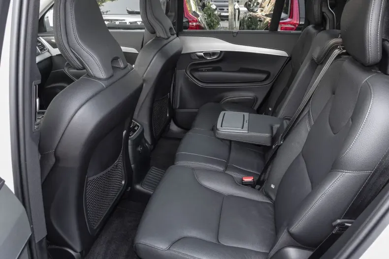 Volvo XC90 din 2024 cu 18.016 km - oferta VOL113026 - foto 15