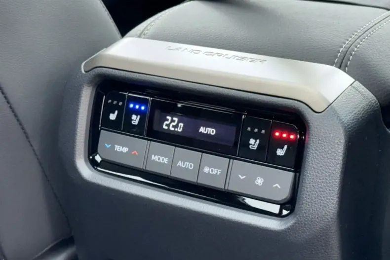 Toyota Land Cruiser din 2024 cu 15.720 km - oferta TOY113028 - foto 17