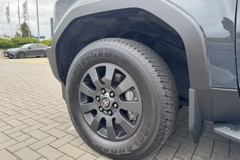 Toyota Land Cruiser din 2024 cu 13.455 km - oferta TOY113029 - foto 8