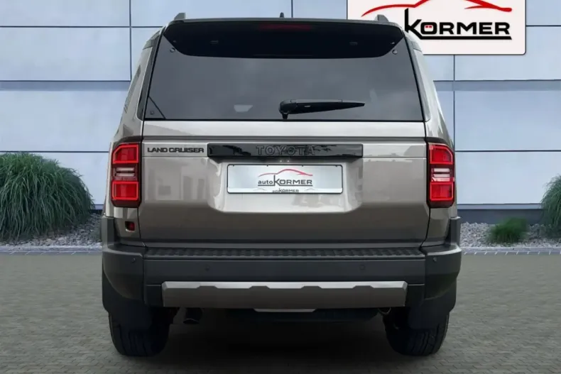 Toyota Land Cruiser din 2024 cu 8.060 km - oferta TOY113030 - foto 3