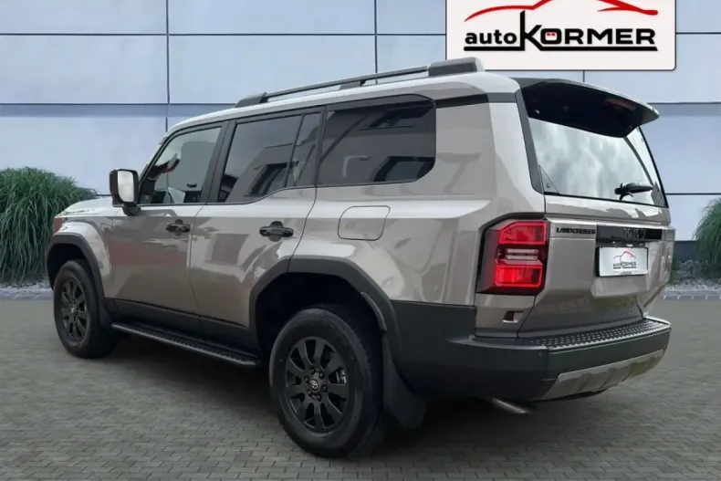 Toyota Land Cruiser din 2024 cu 8.060 km - oferta TOY113030 - foto 5