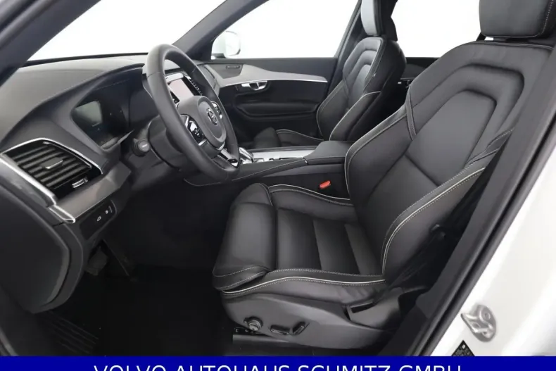 Volvo XC90 din 2024 cu 26.481 km - oferta VOL113035 - foto 3