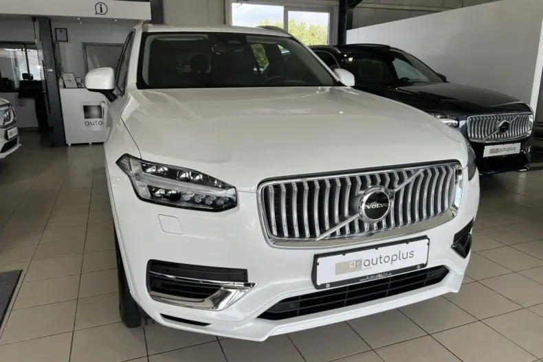 Volvo XC90 din 2024 cu 25.834 km - oferta VOL113040 - foto 3