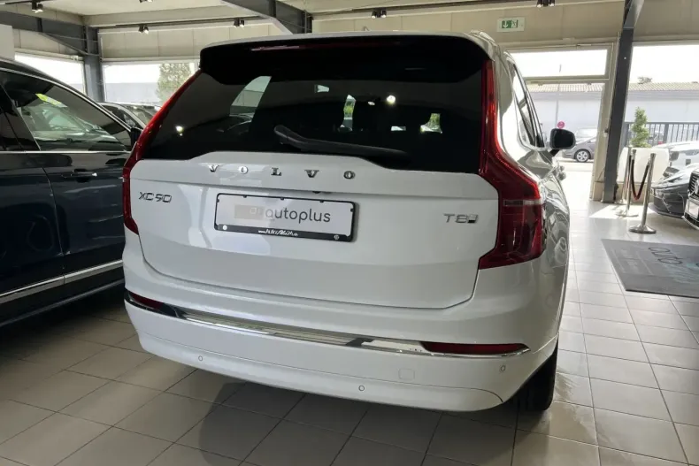 Volvo XC90 din 2024 cu 25.834 km - oferta VOL113040 - foto 6
