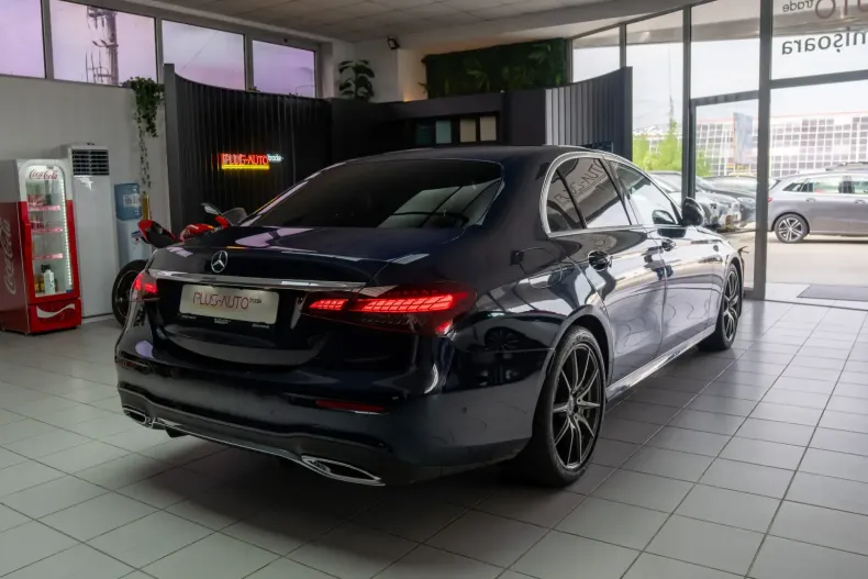 Mercedes-Benz E 220 din 2021 cu 60.900 km - oferta MER113043 - foto 21