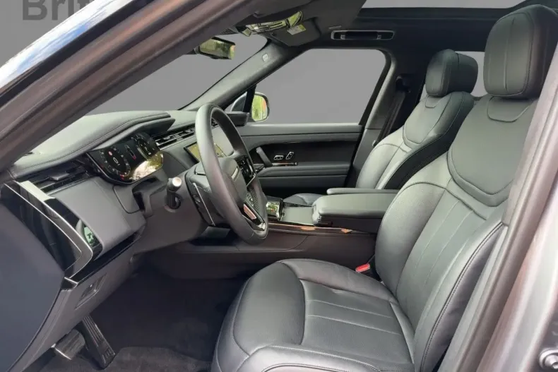 Land Rover Range Rover Sport din 2024 cu 12.527 km - oferta LAN113053 - foto 8