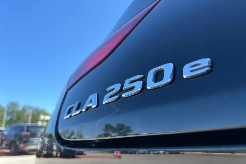 Mercedes-Benz CLA 250 din 2021 cu 41.027 km - oferta MER113058 - foto 10