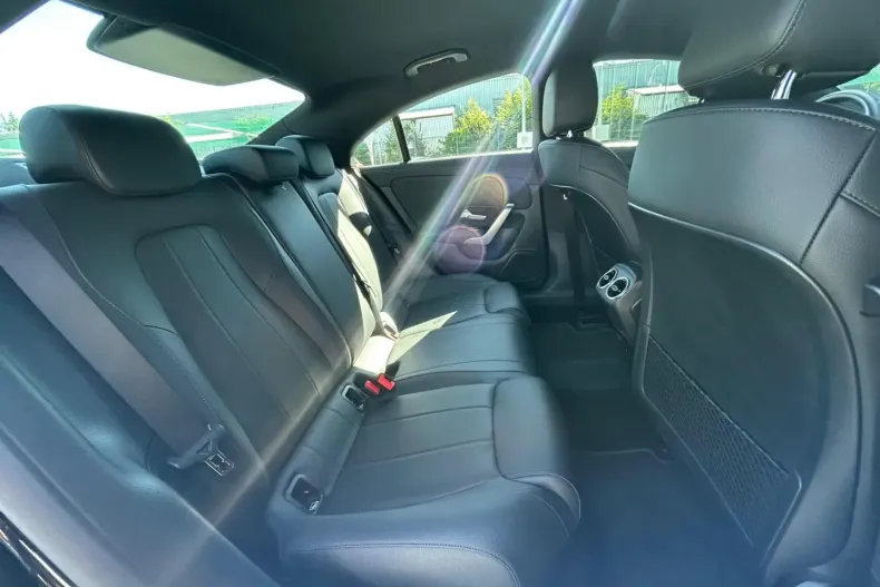 Mercedes-Benz CLA 250 din 2021 cu 41.027 km - oferta MER113058 - foto 20