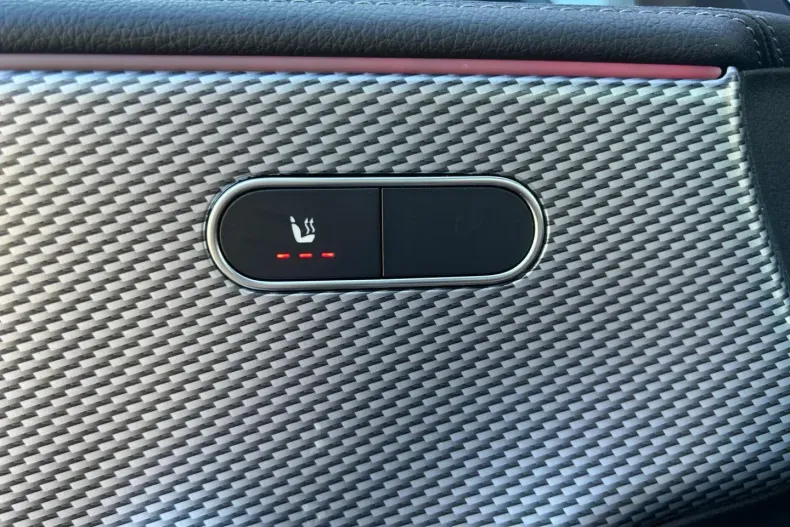 Mercedes-Benz CLA 250 din 2021 cu 41.027 km - oferta MER113058 - foto 21