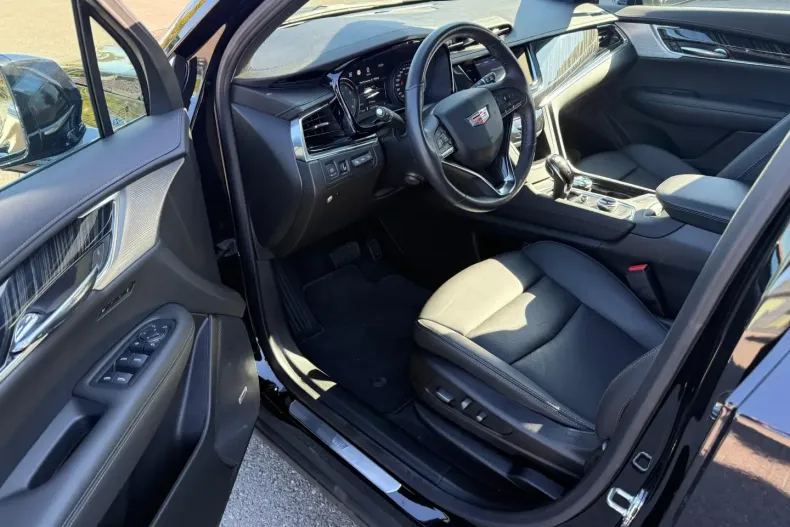 Cadillac XT6 din 2024 cu 12.500 km - oferta CAD113081 - foto 9