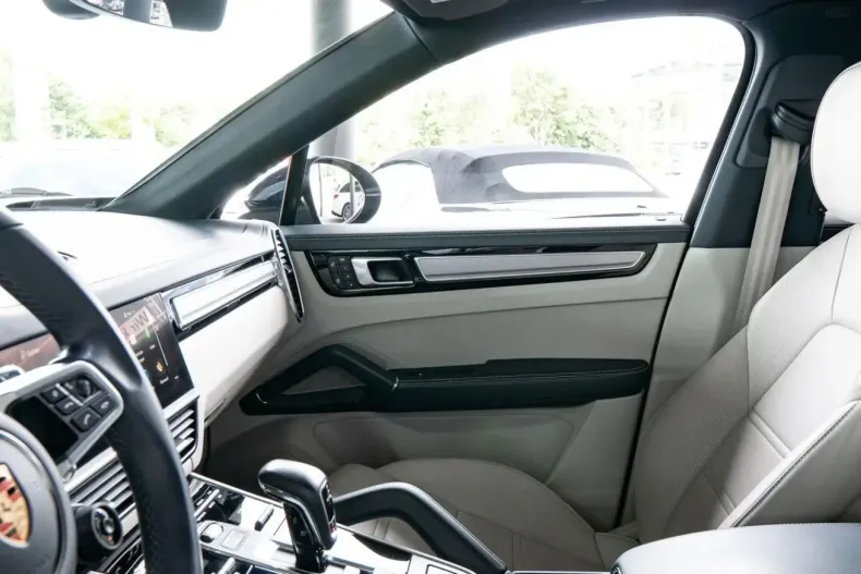 Porsche Cayenne din 2022 cu 98.860 km - oferta POR113085 - foto 9