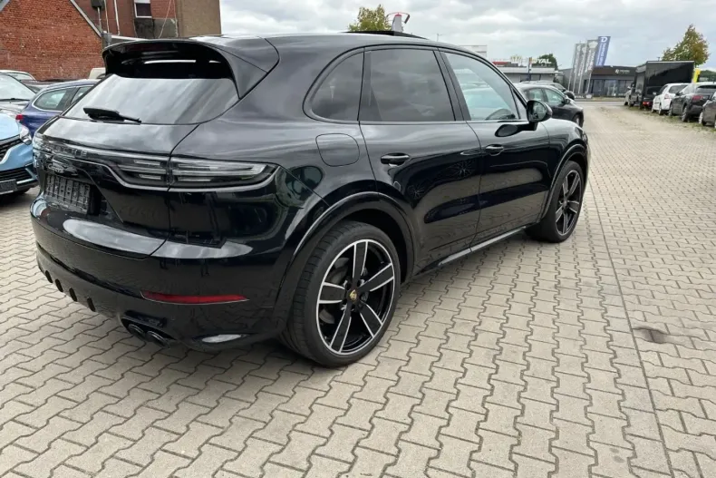 Porsche Cayenne din 2021 cu 82.500 km - oferta POR113088 - foto 2