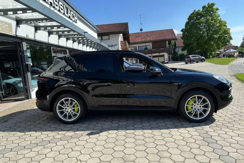 Porsche Cayenne din 2020 cu 63.700 km - oferta POR113090 - foto 6
