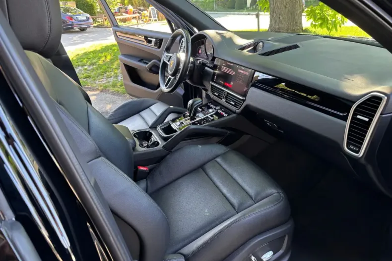 Porsche Cayenne din 2020 cu 63.700 km - oferta POR113090 - foto 16