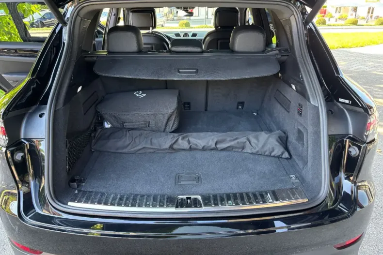 Porsche Cayenne din 2020 cu 63.700 km - oferta POR113090 - foto 20