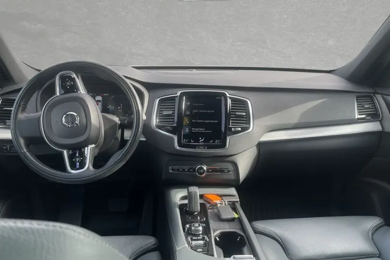 Volvo XC90 din 2021 cu 70.100 km - oferta VOL113091 - foto 4