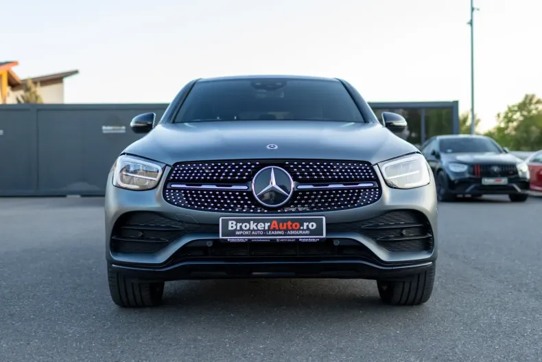 Mercedes-Benz GLC 300 din 2021 cu 68.237 km - oferta MER113093 - foto 2