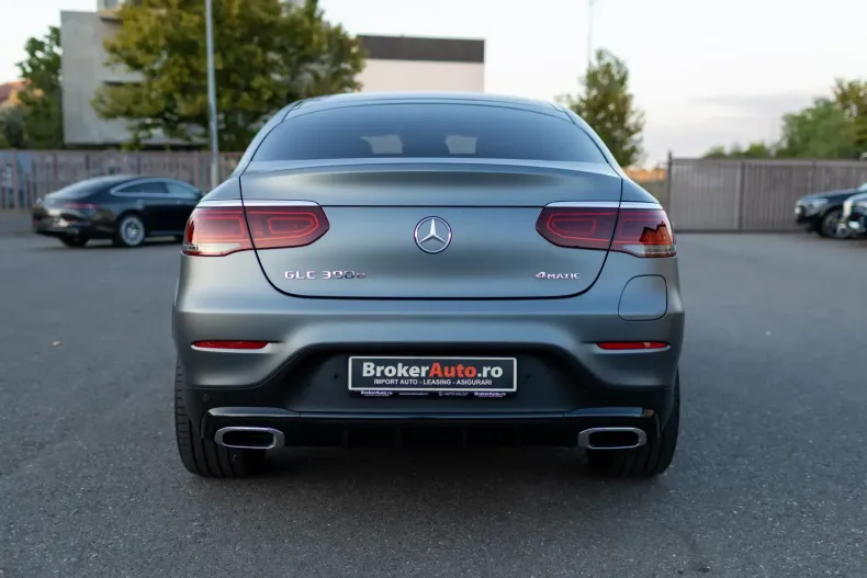 Mercedes-Benz GLC 300 din 2021 cu 68.237 km - oferta MER113093 - foto 5