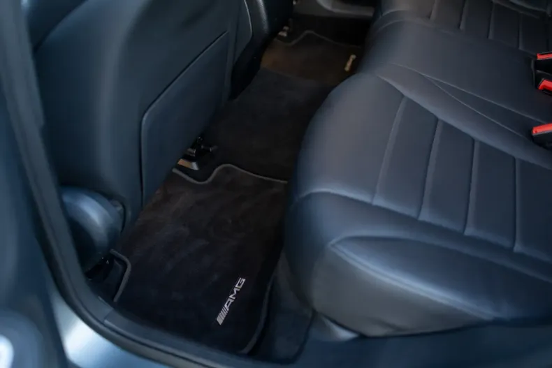 Mercedes-Benz GLC 300 din 2021 cu 68.237 km - oferta MER113093 - foto 20