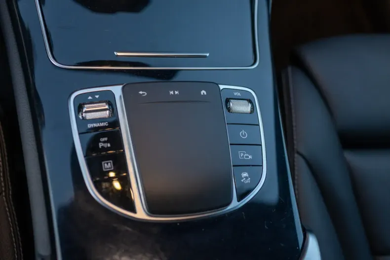 Mercedes-Benz GLC 300 din 2021 cu 68.237 km - oferta MER113093 - foto 29