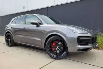 Porsche Cayenne din 2020 - oferta POR113095