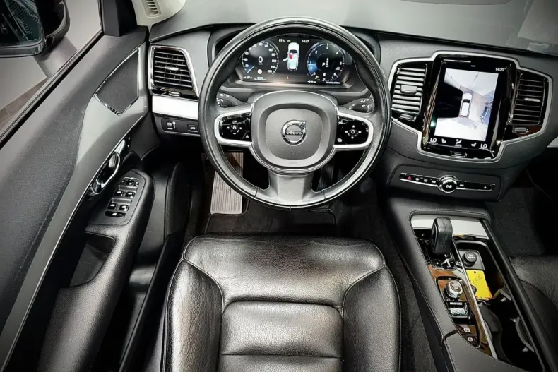 Volvo XC90 din 2021 cu 98.158 km - oferta VOL113096 - foto 13